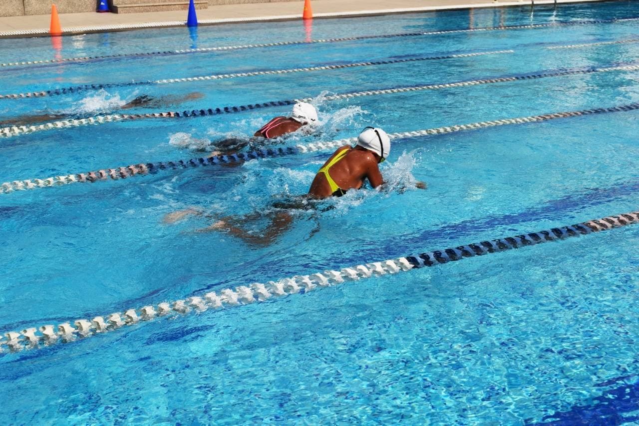 Swimming image 1